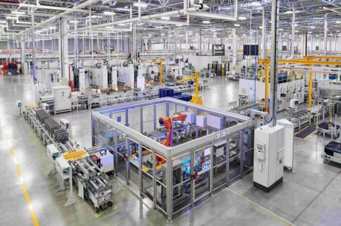 財務(wù)增長和賽道奪冠之外,捷豹路虎還有三重勝利